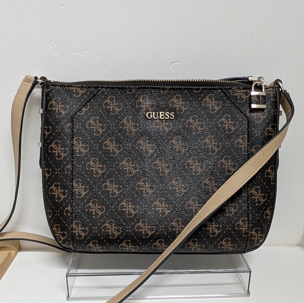 Guess Gia Top-Zip Crossbody Bag